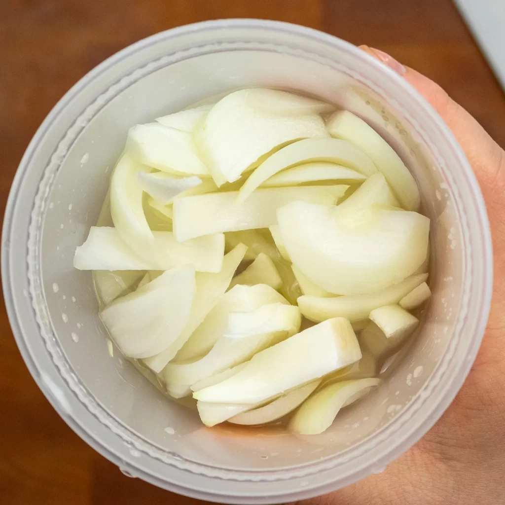 Sliced onions