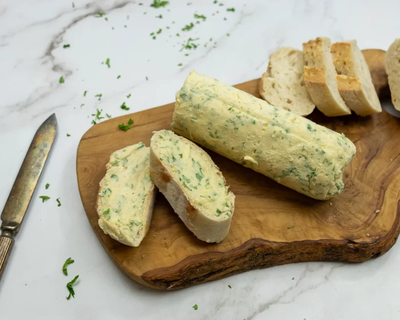 Vegan Garlic Butter featured